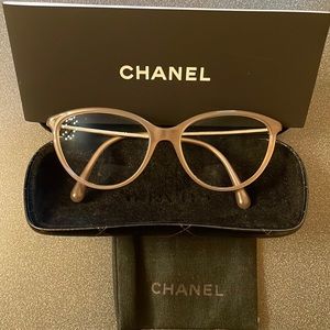 Chanel frames